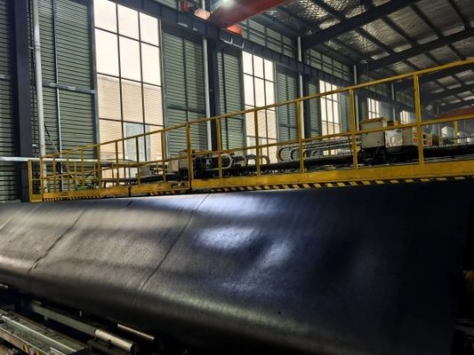 6m 8m Genişliği HDPE Teksturlu Geomembran, Çöplük Suyu Arıtma Tesislerinde Çevreyi Korur