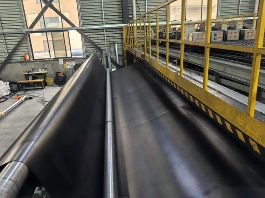 Dike İnşaatında Sızıntı Önleme İçin Uzun Sürekli HDPE Teksturlu Geomembran