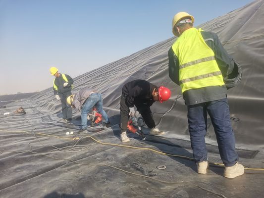 Çevre Mühendisliği Uygulamalarında Etkili Sızıntı Kontrolü İçin Mükemmel Kimyasal Direncili HDPE Geomembran