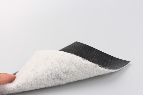HDPE/LDPE/LLDPE İzolasyon Polietilen Geomembranları Koruma Pençür Direnci ≥ 120N Yumuşak/Teksturlu Yüzey 0.2mm-3.0mm Kalınlık
