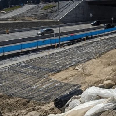 Yüksek germe dayanıklılığı ve Küçük uzatma Yol yataklarının takviye edilmesi için cam lif jeogrid Baraj yamacının korunması ve Kum kontrolü projesi