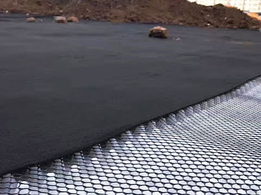 Yüksek sıcaklığa dayanıklılık ve korozyona dayanıklılık İdreme Geonet Yol yatağı veya tünel duvarı için UV dayanıklı