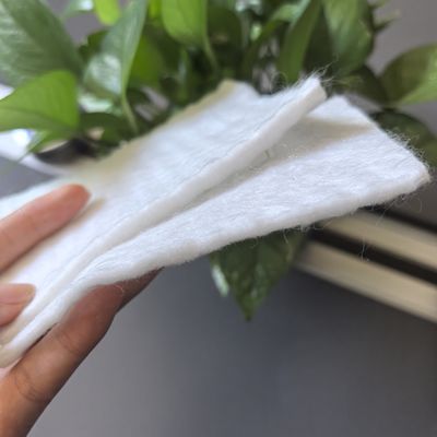 Global Altyapı için Asit ve Alkali Direnci ve UV Direnci %70'lik Çok Standart Uzun Elyaf Jeotekstil Kumaş