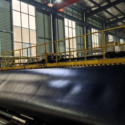 Kolay İnşaat Yapısal Eğimli Eğimli Kayma Karşıtı Geomembran 1.0mm-2.5mm Atık Koruma için