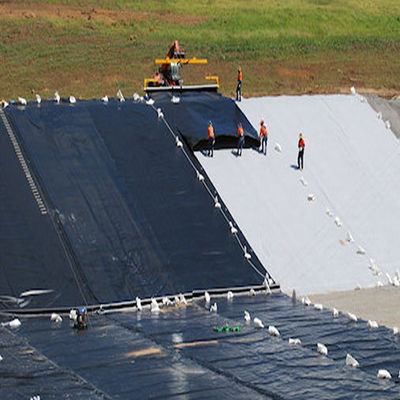 Kolay İnşaat Yapısı Yapısal ve kayma karşıtı Geomembrane Slop uygulaması için 1.0mm-2.5mm