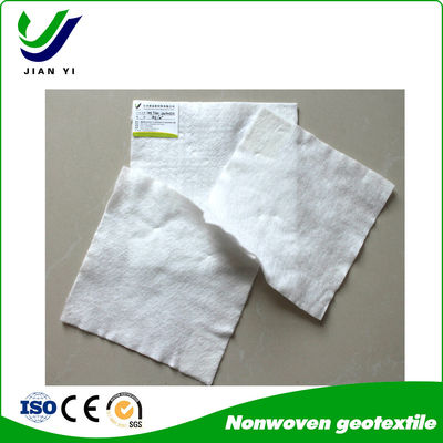 Mükemmel filtreleme fonksiyonu ile Beyaz Hafif Ağırlıklı Staple Fiber Geotextile