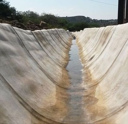 Acil onarım ve yamaç koruması için ultra hızlı sertleştirme hafif ve katlanabilir 4m genişliğinde çimento battaniyesi